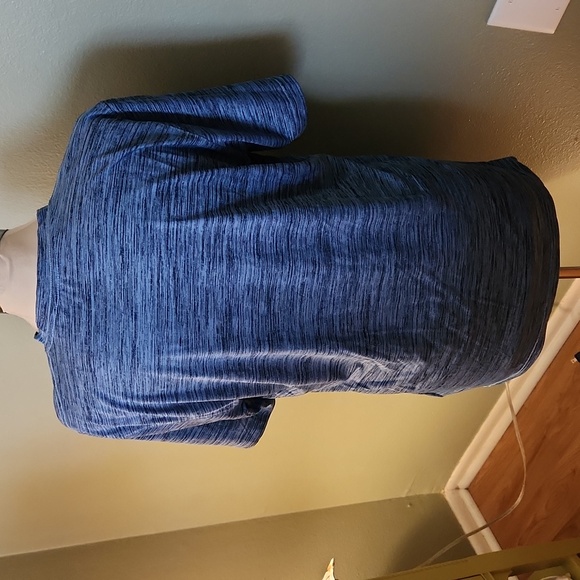 Tampa Bay Rays Nike Dri Fit Velocity Practice Tee, never worn, tags removed. - Picture 2 of 3